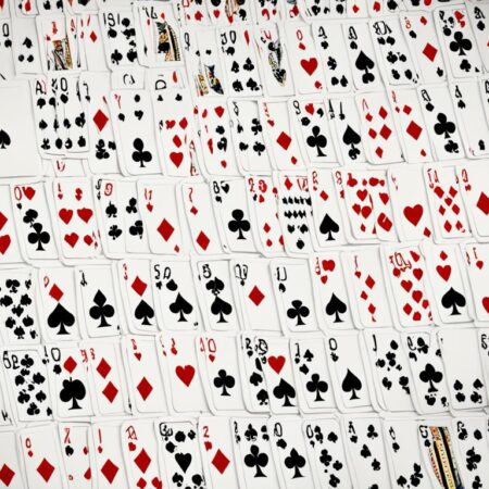 Kolejność w pokerze – Opanuj zasady gry jak profesjonalista